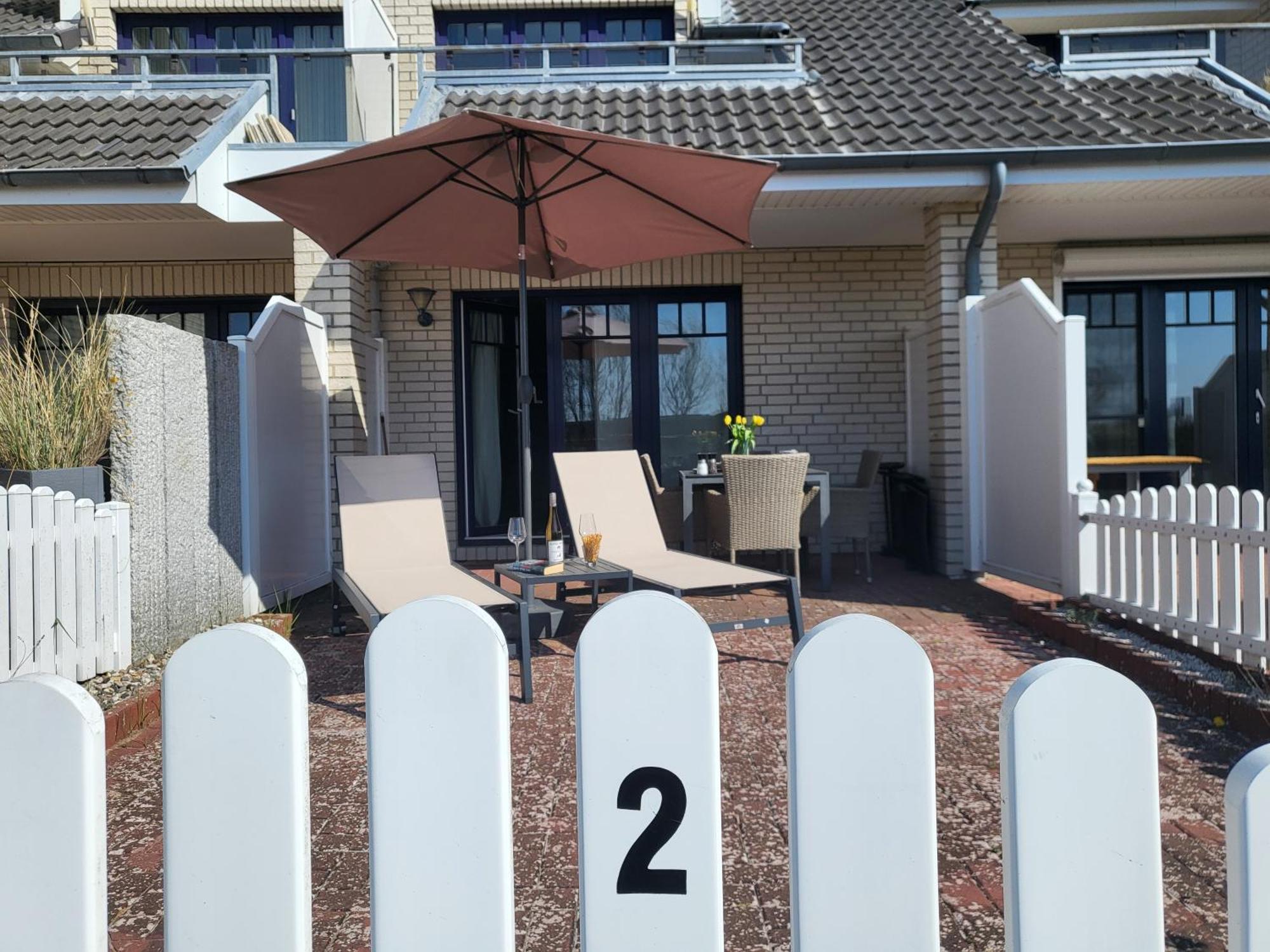Ferienwohnung Deichglueck - Direkt Am Boehler Sandstrand Sankt Peter-Ording Exterior photo
